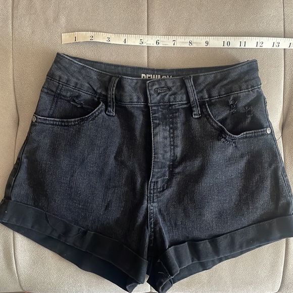 WOMENS - Super high rise mom black shorts - Size 1/25 - Picture 6 of 7